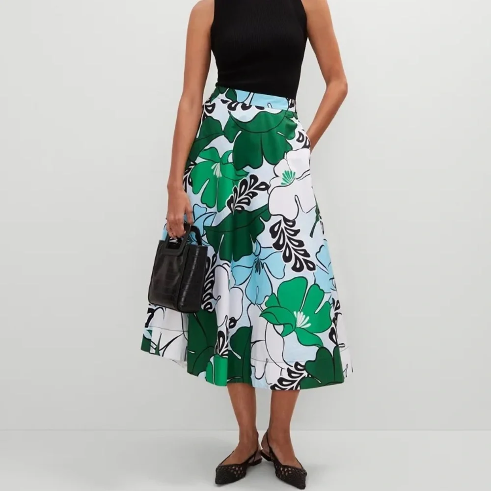 🆕 - Ann Taylor - Floral Tea Length Skirt - Leafy Green - Size 8